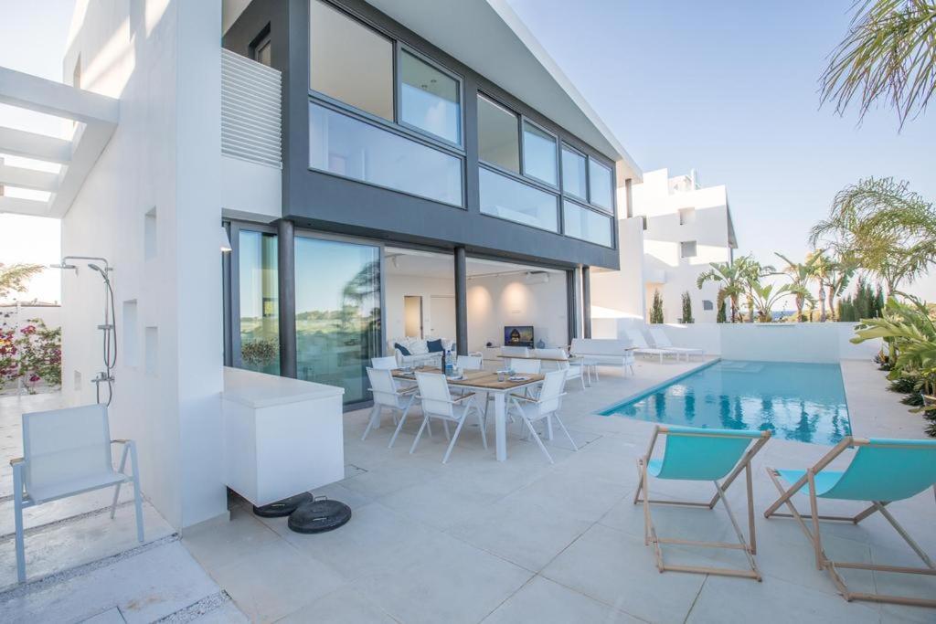 The White H Villa, Protaras, Fresh And Peaceful พาราลิมนี ภายนอก รูปภาพ