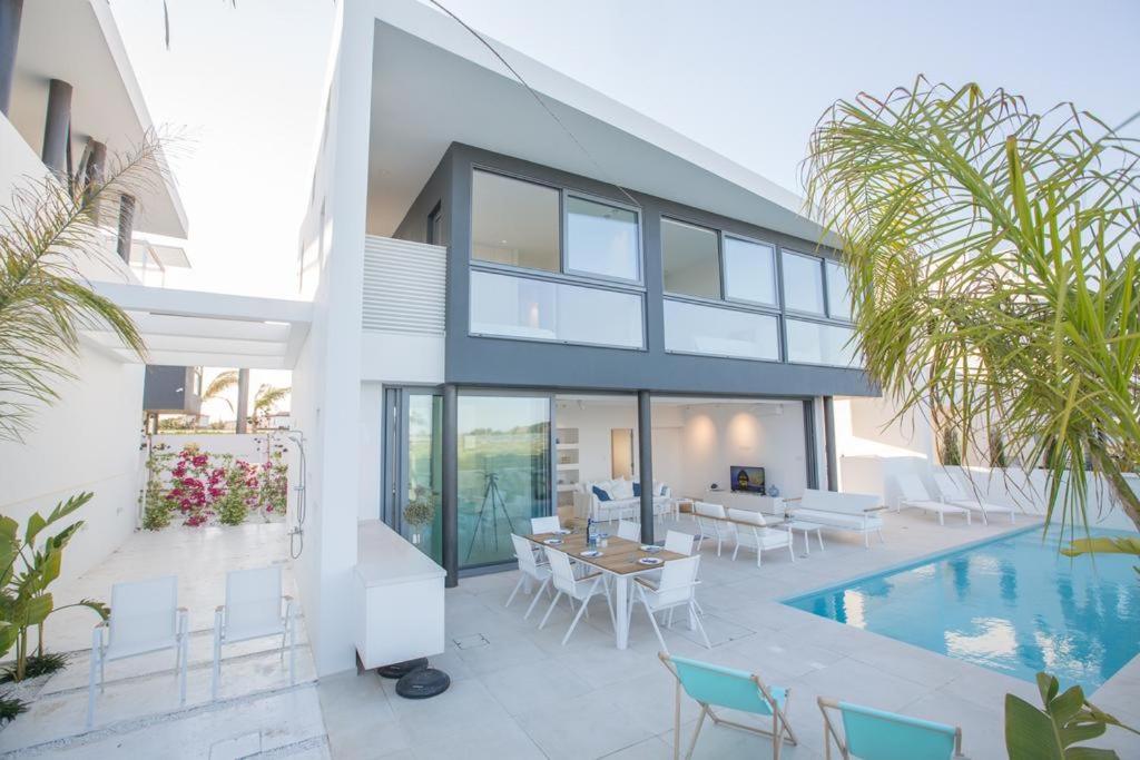 The White H Villa, Protaras, Fresh And Peaceful พาราลิมนี ภายนอก รูปภาพ